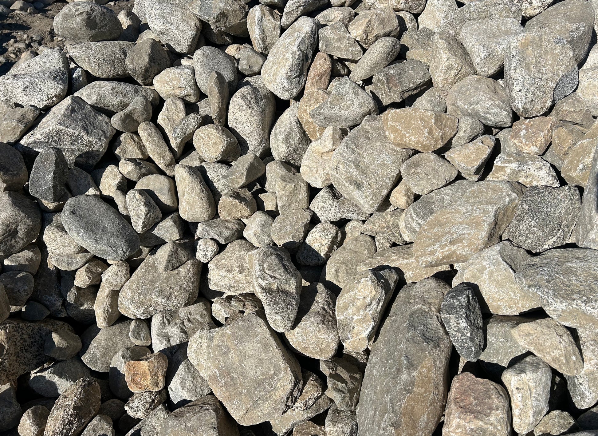 Grey Gravel – Low Desert Rock Supply Inc