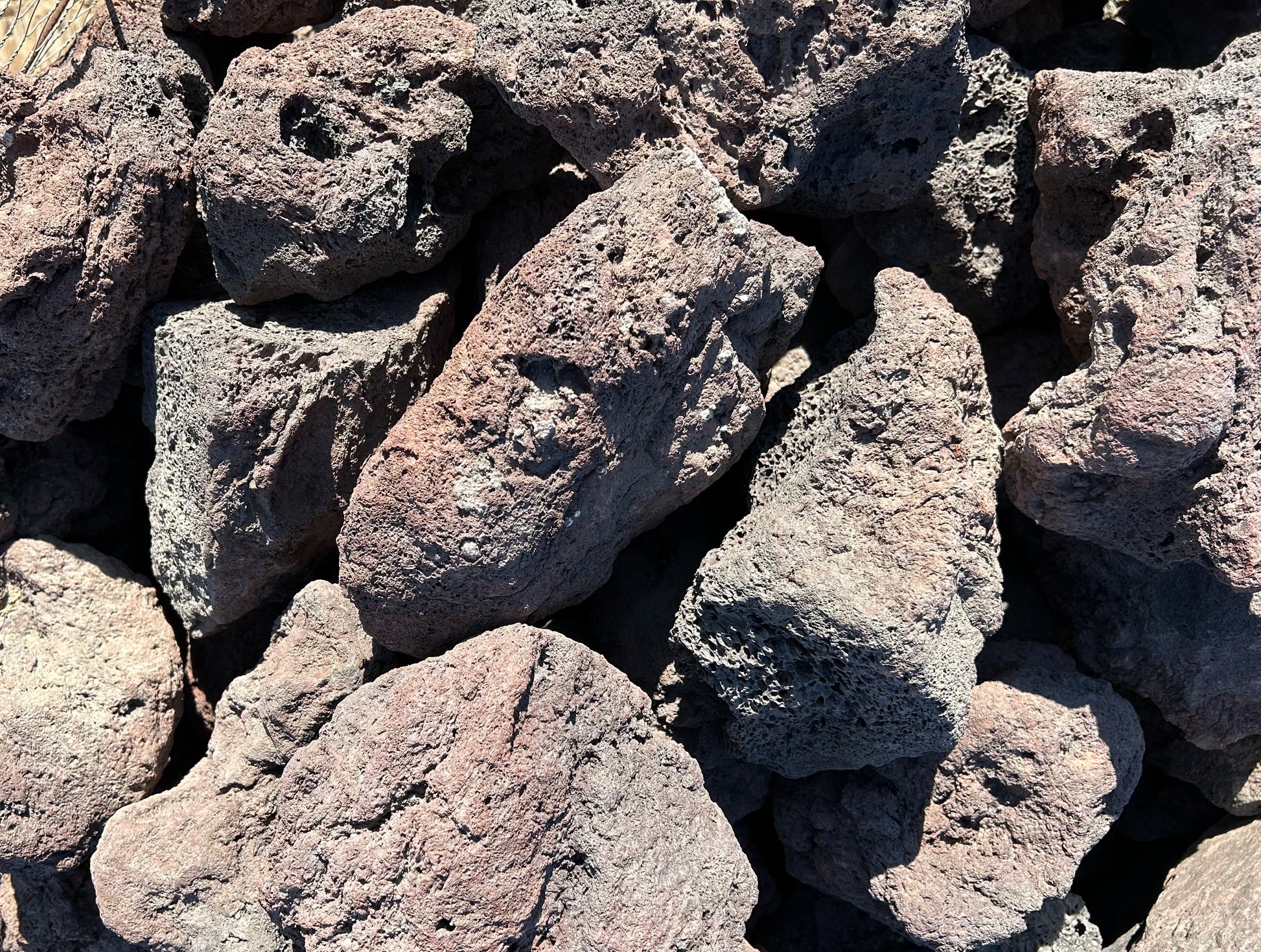 Large 4–8-inch red lava rock landscape accents